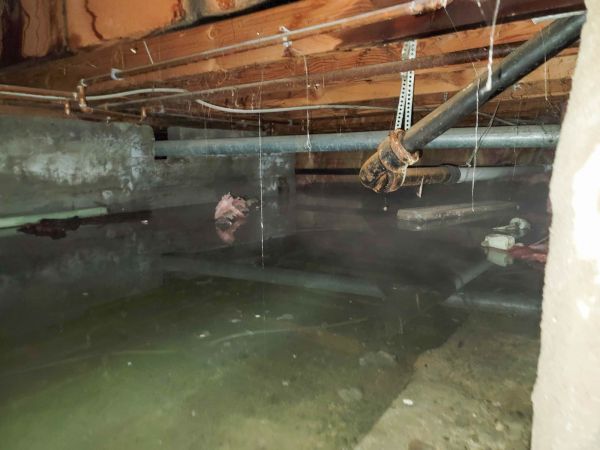 Crawlspace Water Restoration in Kingsport